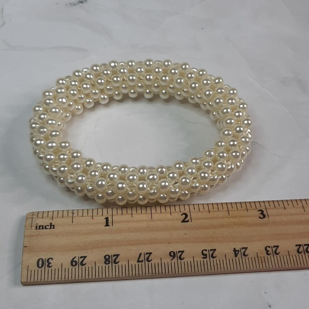 Faux Pearl Beaded  Stretch Bangle Bracelet - Picture 6 of 7